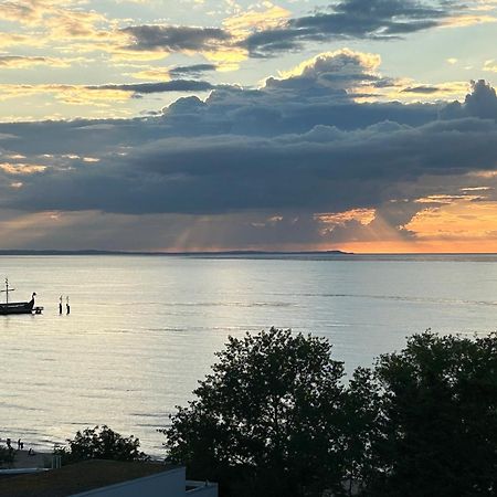 ミエンジズドロイェLuxe Baltic Sunsetアパートメント エクステリア 写真